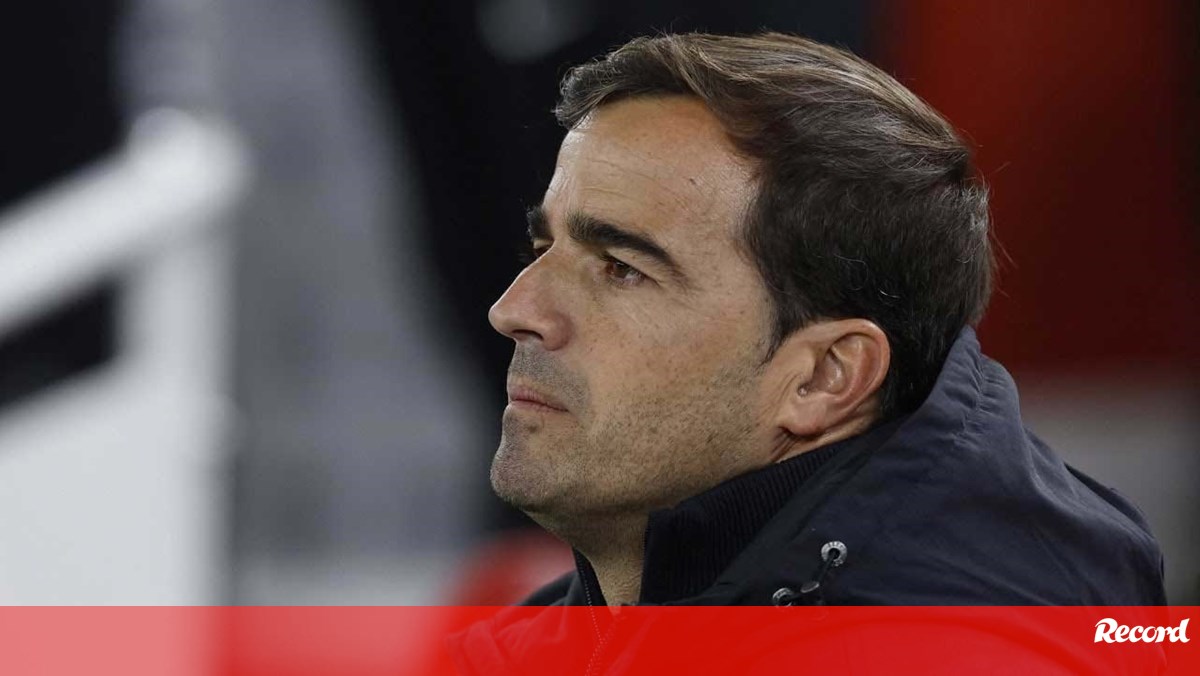 Treinador do Toulouse reage ao sorteio da Liga Europa: «Benfica? Porque não?»