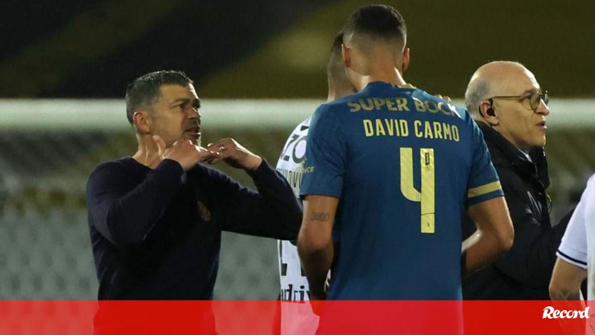 Conheça O Motivo Que Levou à Despromoção De David Carmo à Equipa B Do ...