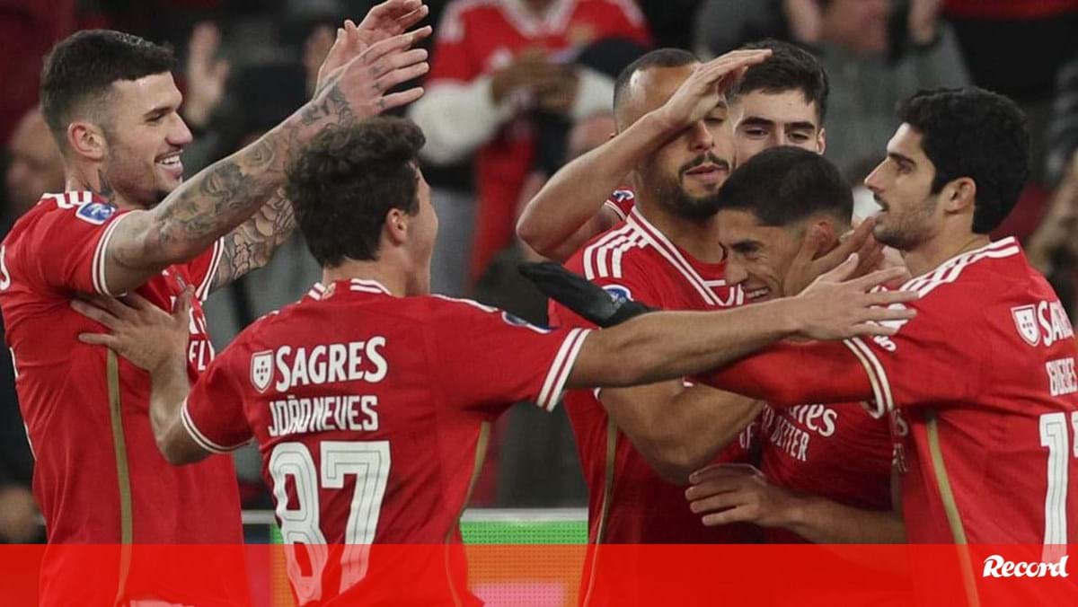 Benfica’s Tiago Gouveia Shines in Victory Against AVS in Allianz Cup