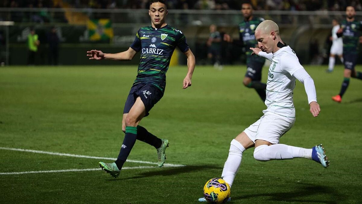 Nuno Santos com as costas ligadas Sporting Jornal Record