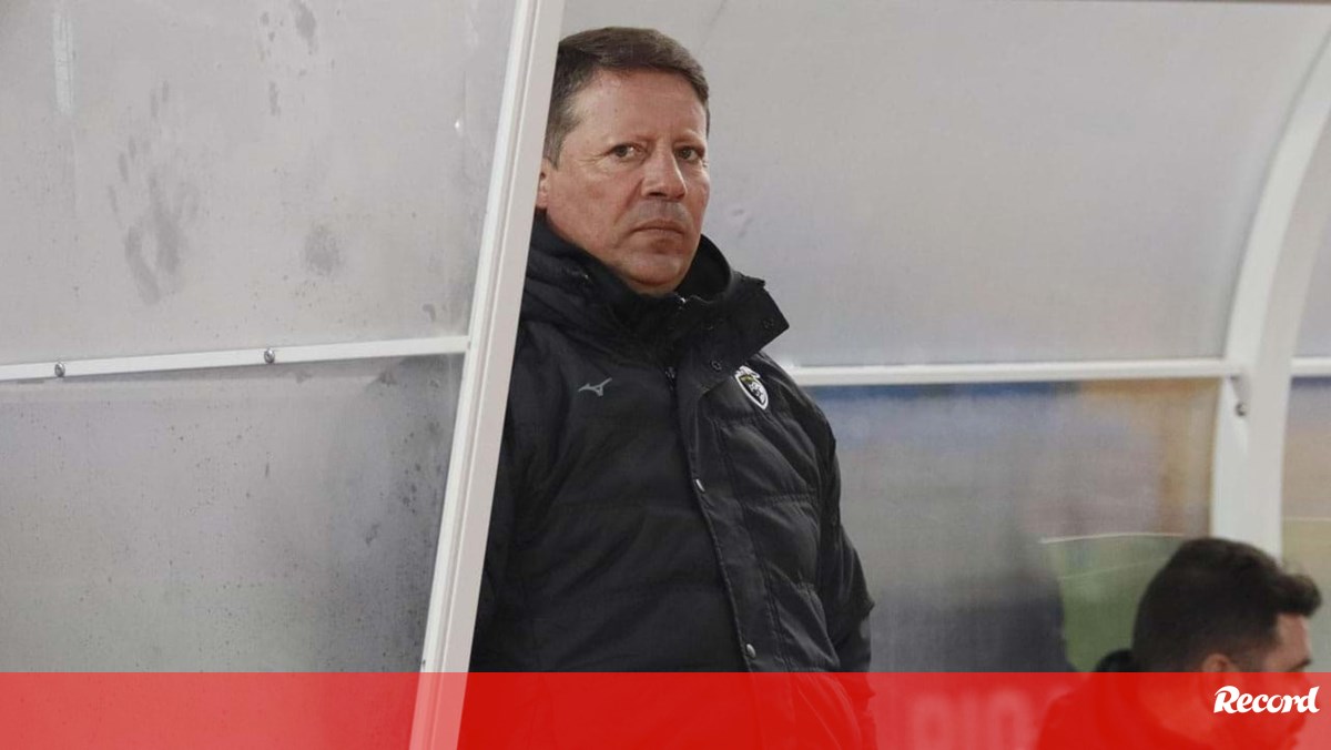 Paulo Sérgio diz que Portimonense tem de saber parar um Sporting confiante