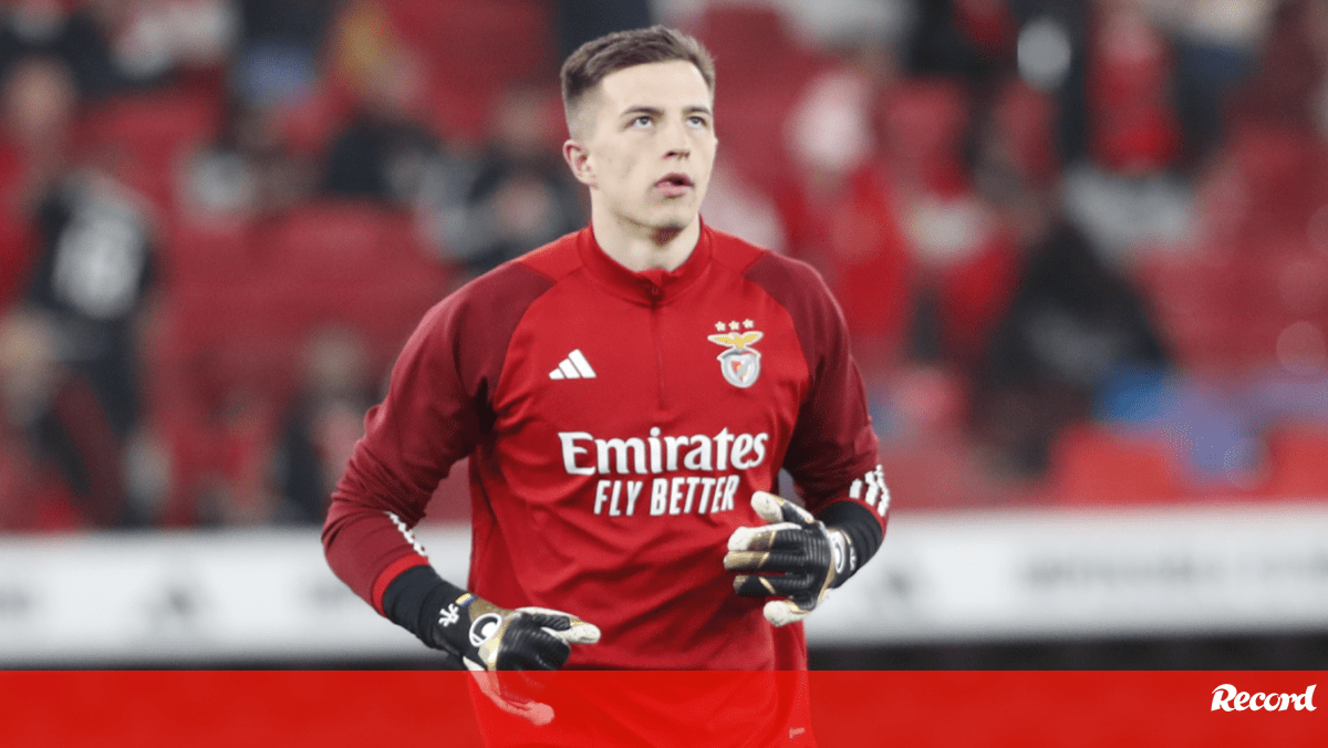 Benfica Goalkeeper Anatoliy Trubin Devastated by Ukrainian Bombings: Social Media Message Goes Viral