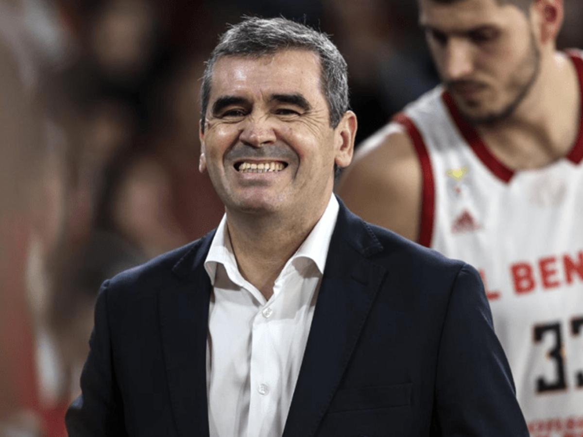 Basquetebol: Benfica esmagador em Ovar apura-se para a final.