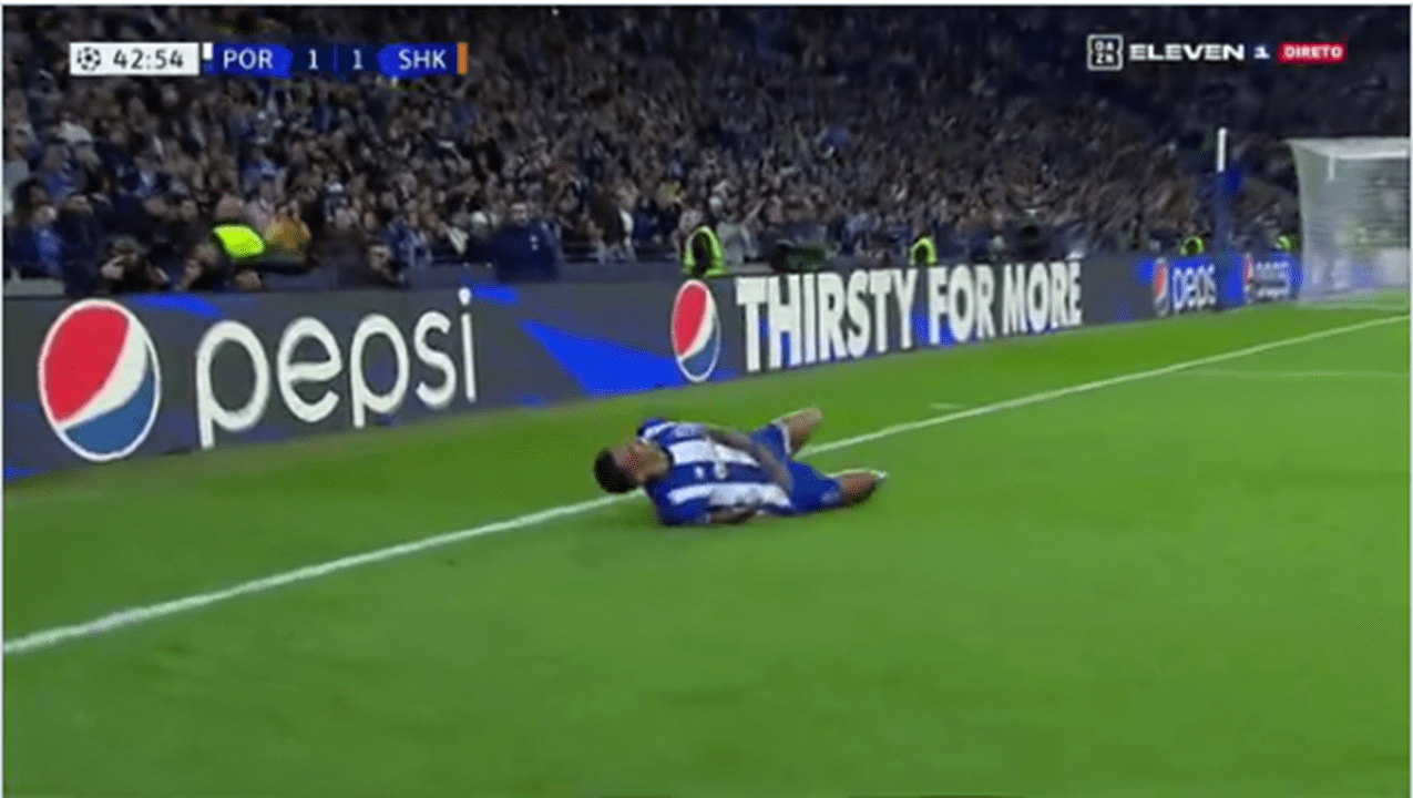 Galeno gosta de jogar frente ao Shakhtar. FC Porto vence e está