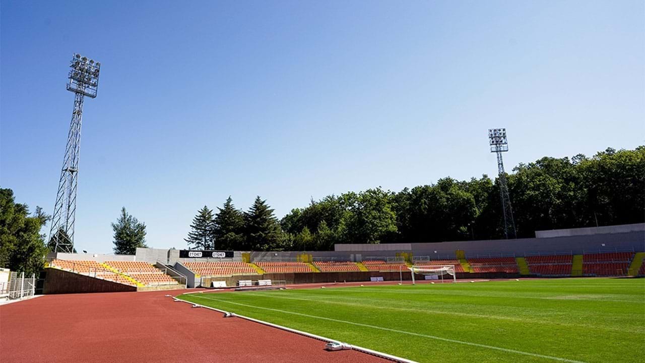 Câmara De Viseu Cede Estádio Do Fontelo à SAD Do Ac. Viseu Por 5.390 ...