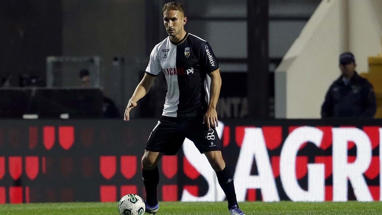 Gonçalo Silva volta a vestir a camisola dos algarvios