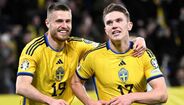 Mattias Svanberg com Gyökeres na seleção sueca