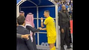 A conversa de Cristiano Ronaldo com o presidente do Al Hilal logo após o jogo
