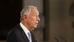 Marcelo demite Governo dia 7 e dissolve Parlamento a 15 de dezembro