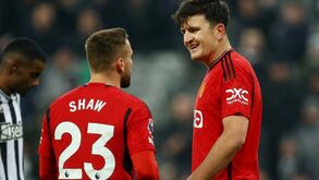 Gary Neville após nova derrota do Man. United: «Estou farto do meu próprio clube»