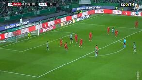 Autogolo de Pedro Tiba permitiu ao Sporting fazer assim o empate frente ao Gil Vicente