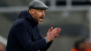 Ten Hag: «Jogadores infelizes? Isso é normal em todas as equipas»