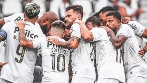 Época para esquecer termina em madrugada 'em chamas': Santos vai disputar Série B do Brasileirão pela primeira vez