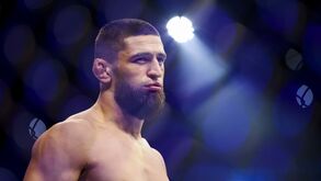 Khamzat Chimaev quer regressar no UFC 300: «Esmagarei alguém...»