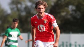 Benfica vence Sporting e foge na liderança do campeonato de juniores