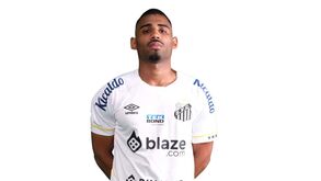 Central Joaquim fora dos planos do Sporting