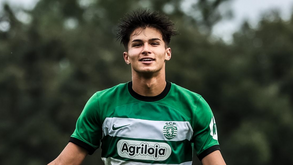 Sporting goleia e dilata margem sobre o Benfica