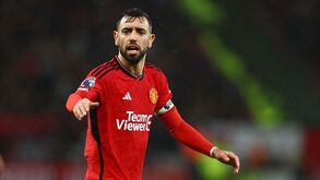 O 'sermão' de Bruno Fernandes depois da derrota com o Bournemouth: «Pensas que vai ser fácil...»