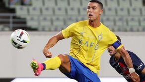 Cristiano Ronaldo em ação no particular entre Al Nassr e PSG, disputado em Osaka, no Japão