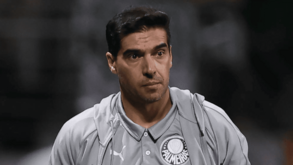 Abel Ferreira confrontado com alegado interesse do Benfica: «Esse negócio não é meu»