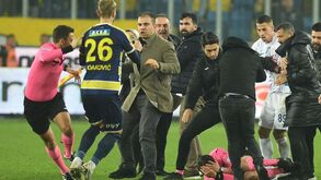 Federação turca irradia presidente do Ankaragücü por agressão a árbitro