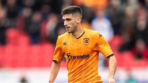 Rúben Vinagre sofre nova lesão e vai parar mais de um mês