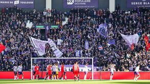 A reação do capitão do Toulouse ao perceber que o sorteio ditou o Benfica