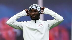 Naby Keita tornou-se um problema (disciplinar) para o Werder Bremen