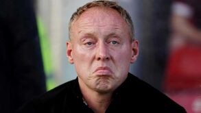 Steve Cooper deixa Nottingham Forest devido aos maus resultados
