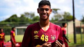 Filho de Vágner Love testado no Benfica Campus