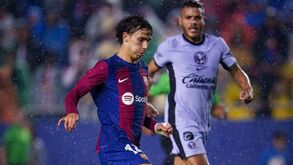 João Félix titular na derrota do Barcelona frente ao Club América 