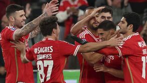 Tiago Gouveia fez chapéu de classe e jogadores do Benfica deixaram curiosa mensagem