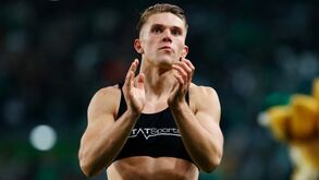 Gyökeres: «Queres trazer mais suecos para Portugal? Não sou diretor desportivo...»