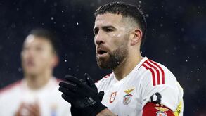 Otamendi deve prolongar folgas após Natal