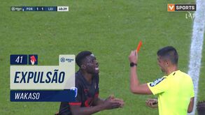 O lance que valeu a expulsão a Wakaso no jogo contra o FC Porto