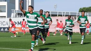 Sporting ganha na receção ao Estoril