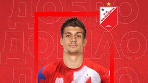 Oficial: Petar Djordjic deixa Benfica e ruma ao campeão sérvio