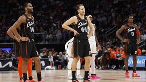 Pistons perdem com Nets e batem recorde de derrotas consecutivas numa época da NBA