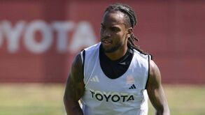 Roma não comunicou ao PSG que pretende terminar empréstimo de Renato Sanches