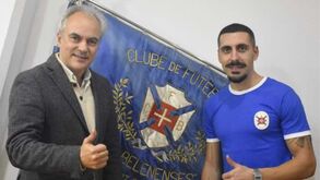 Patrick Morais de Carvalho, presidente dos azuis, com o médio Mica Silva 