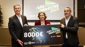 Record e El Corte Inglés entregaram cheque de oito mil euros ao IPO Lisboa