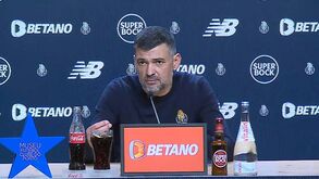 Sérgio Conceição revela o que disse no abraço a Toni Martínez no final do FC Porto-Chaves