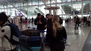 Fran Navarro ruma à Grécia para reforçar Olympiacos: as imagens da partida