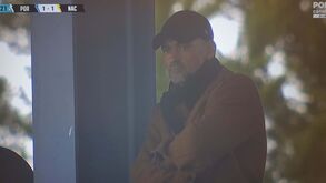 Sérgio Conceição assiste ao jogo do FC Porto B: David Carmo titular