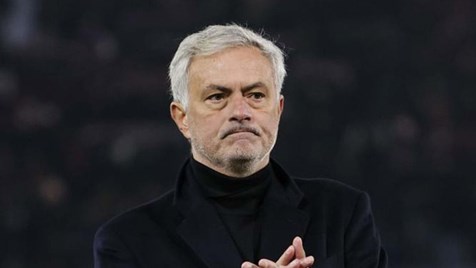 Bologna derrota AS Roma de Mourinho e sobe ao top 4 da Serie A