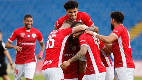 Resumo: Feirense 0-2 Santa Clara - Liga Portugal SABSEG