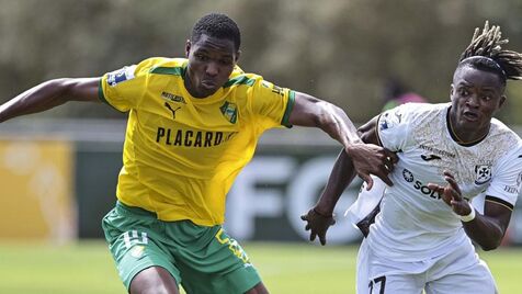 Jogadores do City são alvos de racismo após derrota na Champions