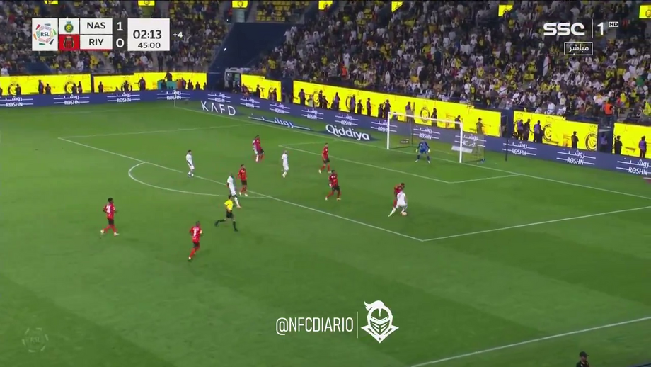 Craque português envolvido nos dois lances que terminaram em golo frente ao Al Riyadh