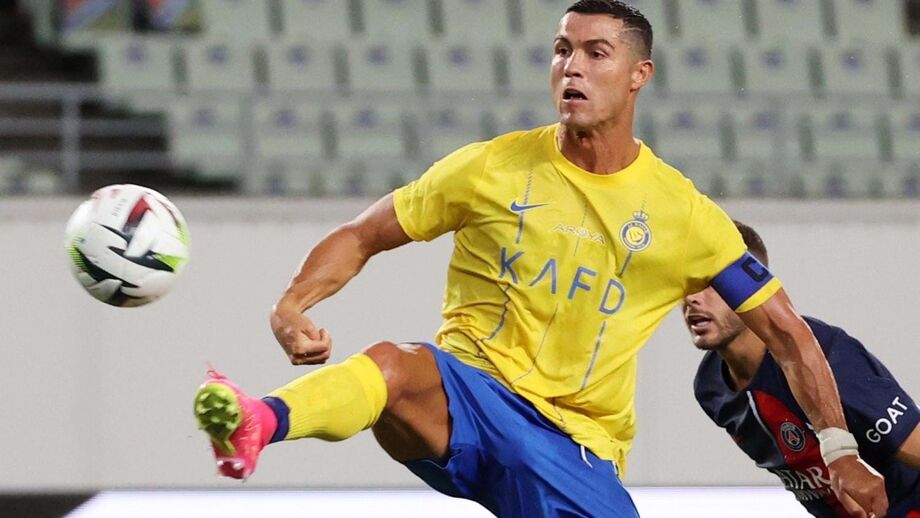 Cristiano Ronaldo em ação no particular entre Al Nassr e PSG, disputado em Osaka, no Japão