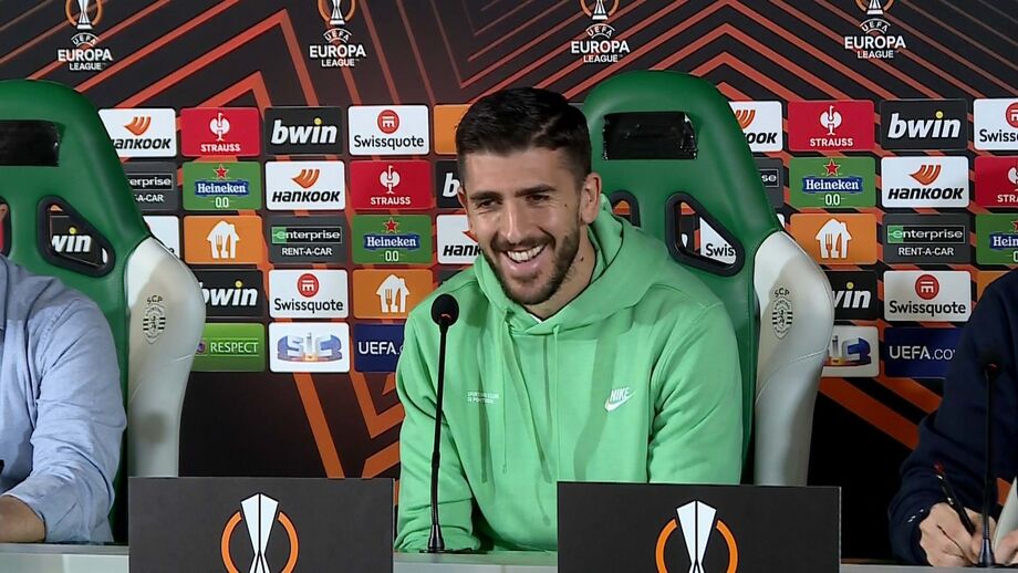 Resposta bem-disposta do avançado do Sporting na conferência de imprensa